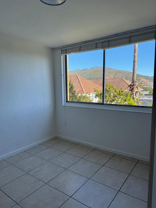 1 Bedroom Property for Sale in Gardens Western Cape